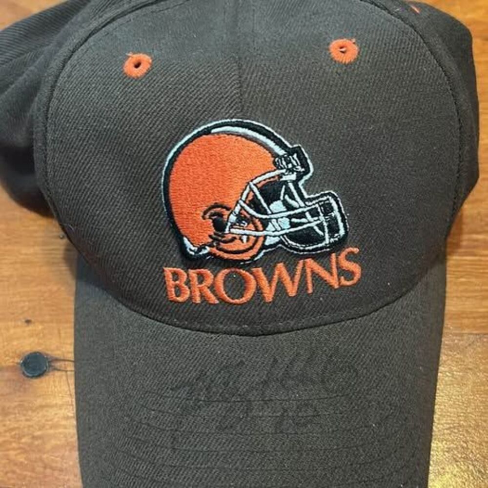 Cleveland Browns NFL Baseball Cap Signed??